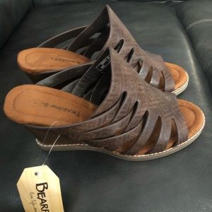 Bearpaw Sandals (Size 6) - Brand New with Tags